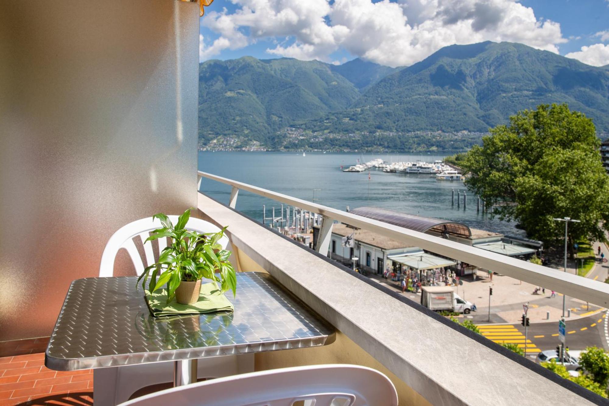 Hotel Rondinella Locarno Eksteriør bilde
